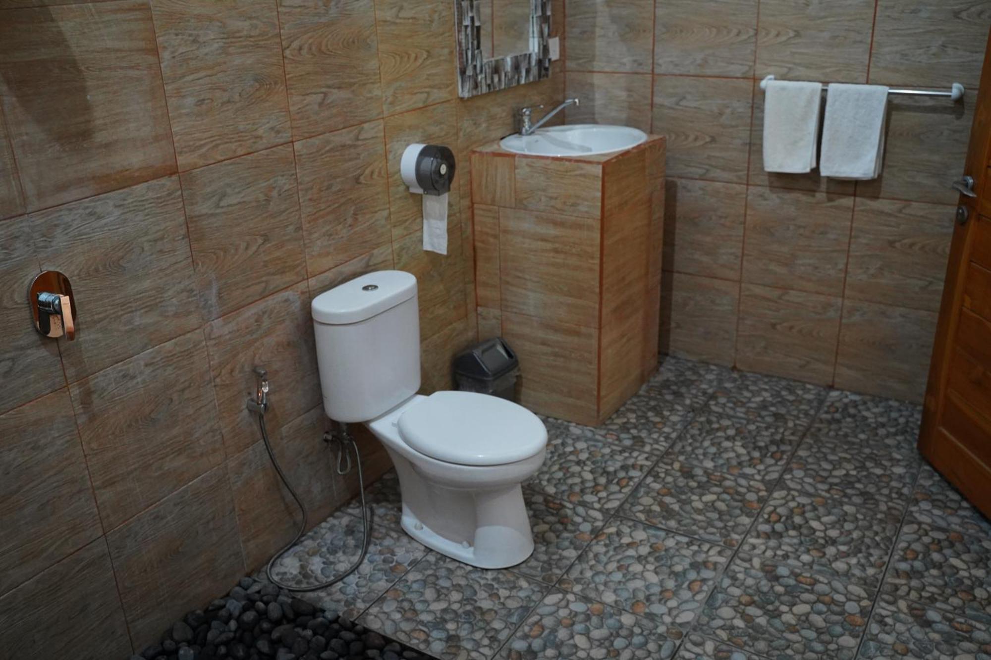 Wahyu Masari Homestay Sakti Luaran gambar